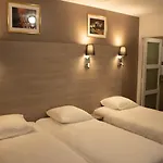 Hotel & Dreams