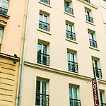 & Dreams Hotel